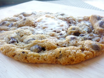 Ooey Gooey Filled Chocolate Chip Cookies with a Crunch