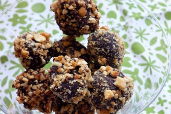 Chocolate Truffles - 3 ways!  a rich chocolate treat that happens to be gluten-free