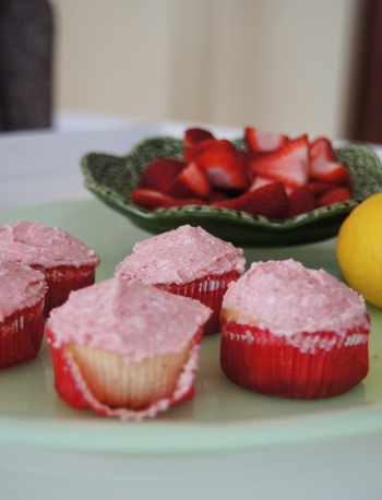 strawberry lemonade cupcakes 11