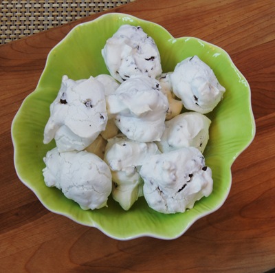 Mint Chocolate Chip Meringues 6