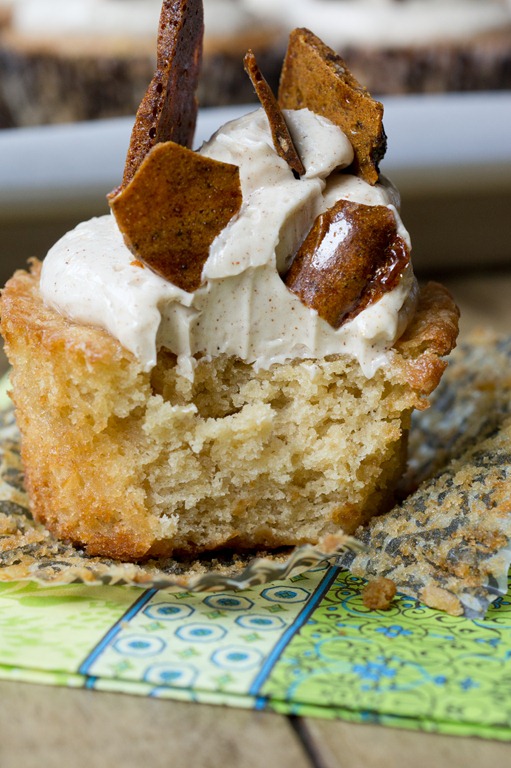 Brown Sugar Cupcakes with Cinnamon Ginger Buttercream