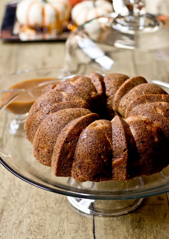 Vanilla Bean Apple Bundt Cake