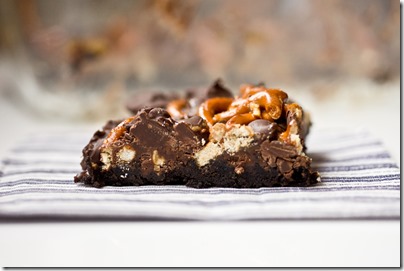 Salted Caramel Oreo Bars