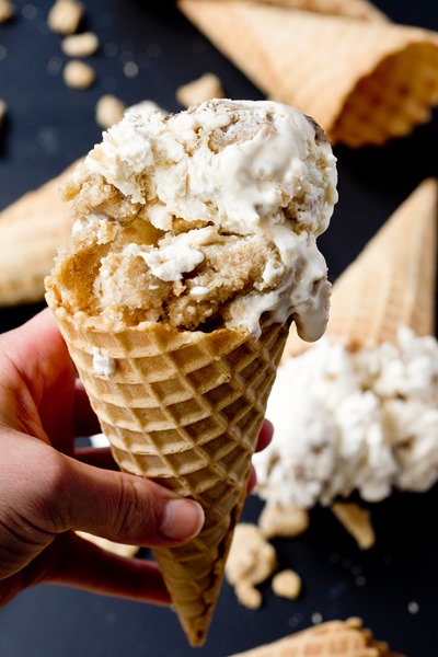 NO ice cream maker needed!! NY Crumb Cake Ice Cream - amazing!