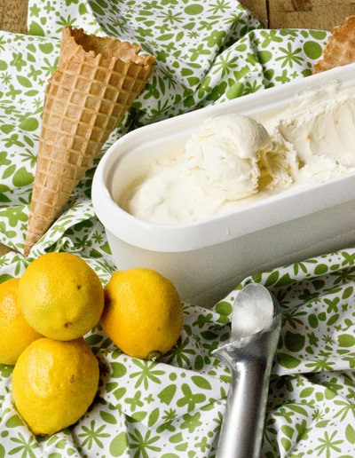 Super Creamy Lemon Ice Cream - no eggs, no ice cream maker... so easy!