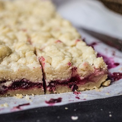 Cranberry Apple Shortbread Bars