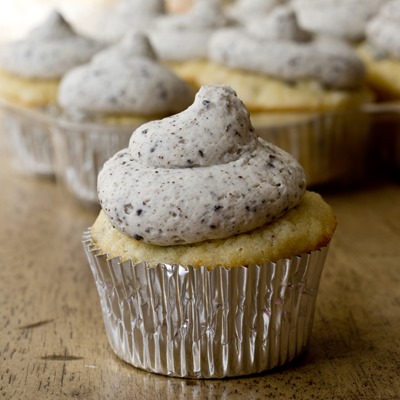 Mini Cookies and Cream Cupcakes