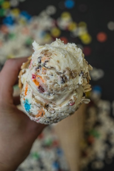 Monster COOKIE DOUGH Ice Cream <-no churn!