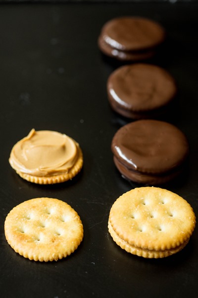 Chocolate Covered Peanut Butter Ritz Sandwiches