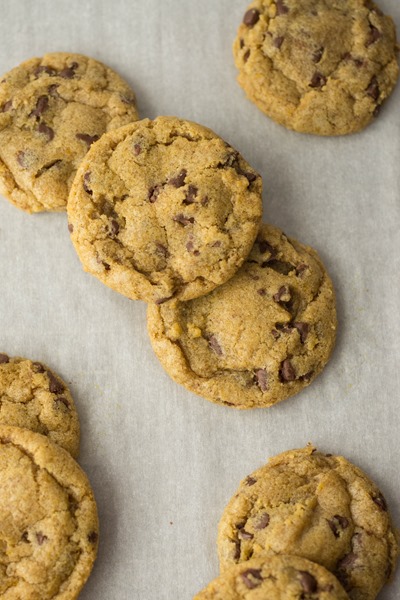 Mini pumpkin chocolate chip cookies - chewy and so delicious!