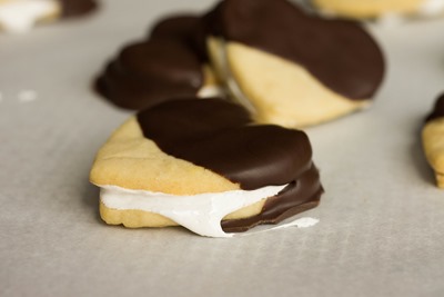 Small Batch Moon PIes!