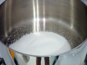 sugar in pot