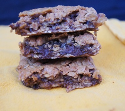 GooeyPeanutButterOatmealChocolateChunkBars8_thumb