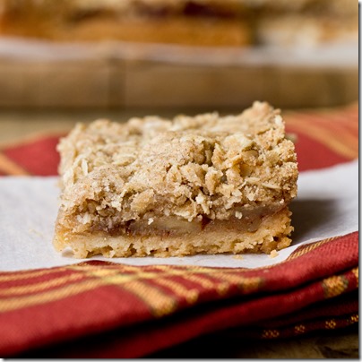 Apple Pie Crumble Bars