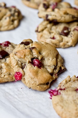 How to Bake and Freeze Cookies for Holiday Gifts (including these Cranberry Chocolate Chunk Brown Butter Cookies)
