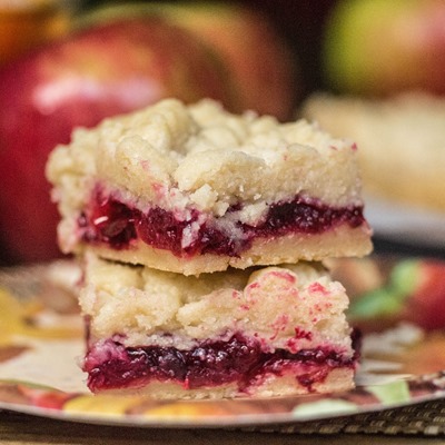Cranberry Apple Shortbread Bars - so pretty for the holidays