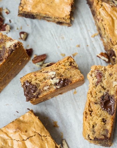 Brown Butter Chocolate Pecan Blondies - make them for Thanksgiving!