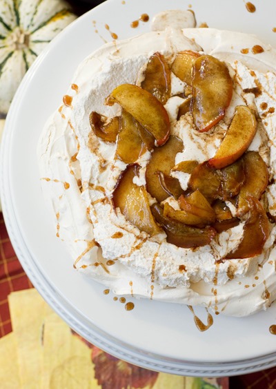 Fall Pavlova! making this for Thanksgiving!!