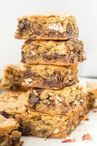 Brown Butter Pecan Chocolate Blondies